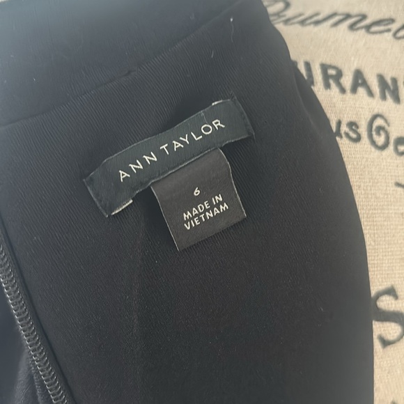 Ann Taylor Button Trim Ponte Flare Dress Black Women's - Picture 7 of 7